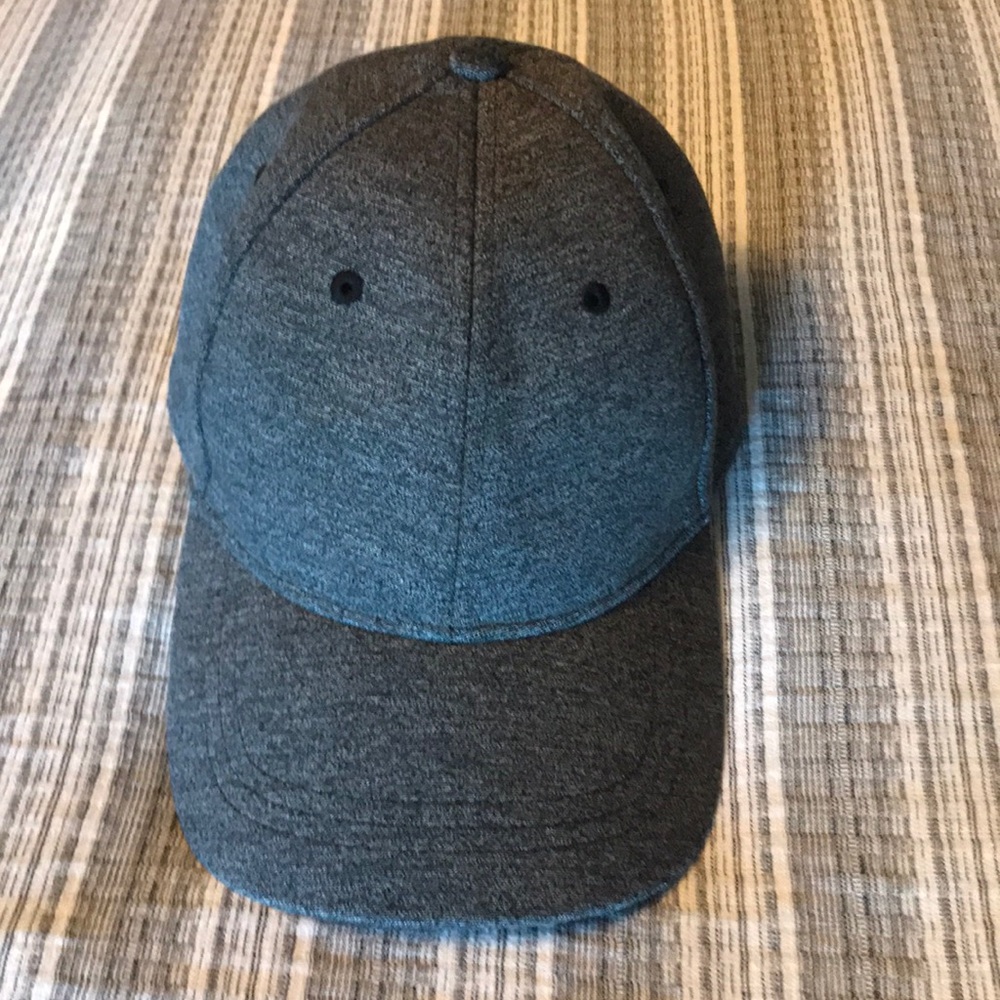 Lululemon hat